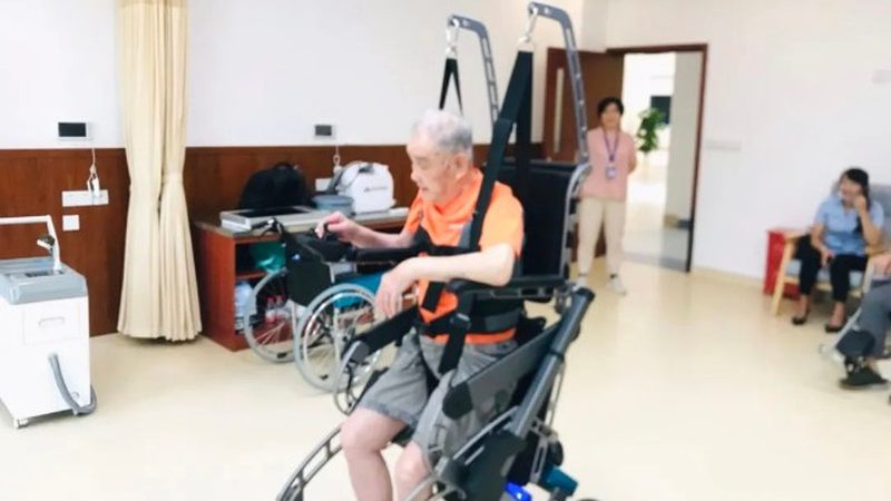在选购智能设备时，以下事项需要关注：